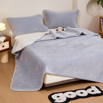 91家纺网 家纺一手货源 找家纺 （总）美优兰 2025秋冬新款棉加绒床盖单品床盖三件套