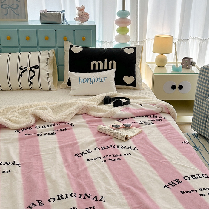 91家纺网 家纺一手货源 找家纺 昔可家纺 2024新款羊羔绒牛奶绒毛毯系列（三）-ins小清新系列 粉墨甜心