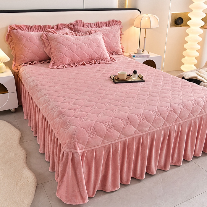 91家纺网 家纺一手货源 找家纺 馨梦缘 2025新款亲肤舒适纯色高克重牛奶绒单床盖 单床盖-粉