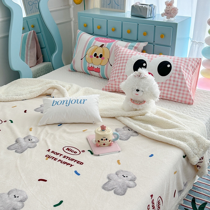 91家纺网 家纺一手货源 找家纺 昔可家纺 2024新款羊羔绒牛奶绒毛毯系列（三）-卡通系列 朱古力小灰熊