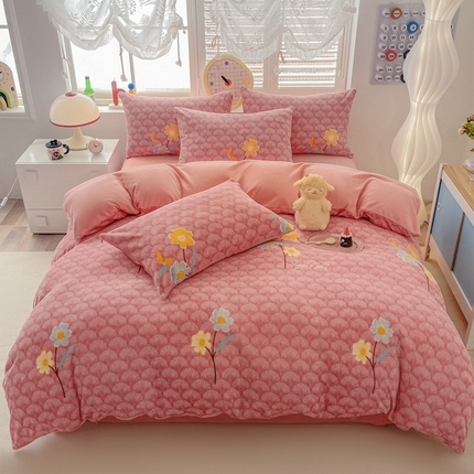 91家纺网 家纺一手货源 找家纺 （总）鸿羽樱（鸿羽樱）家纺 2025新款直播热款小清新牛奶绒四件套