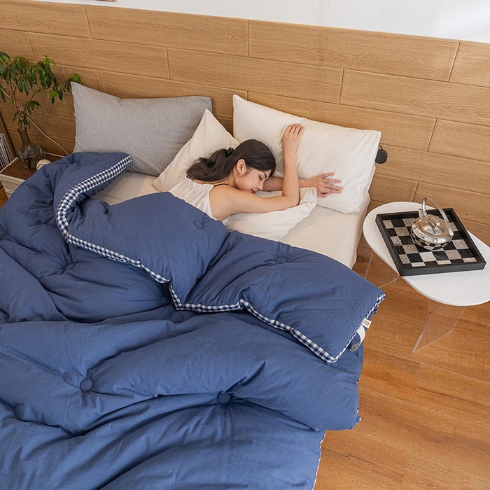 91家纺网 家纺一手货源 找家纺 2024新款无印风棋盘格立体边大豆纤维冬被 风格一 棋盘格-牛仔蓝