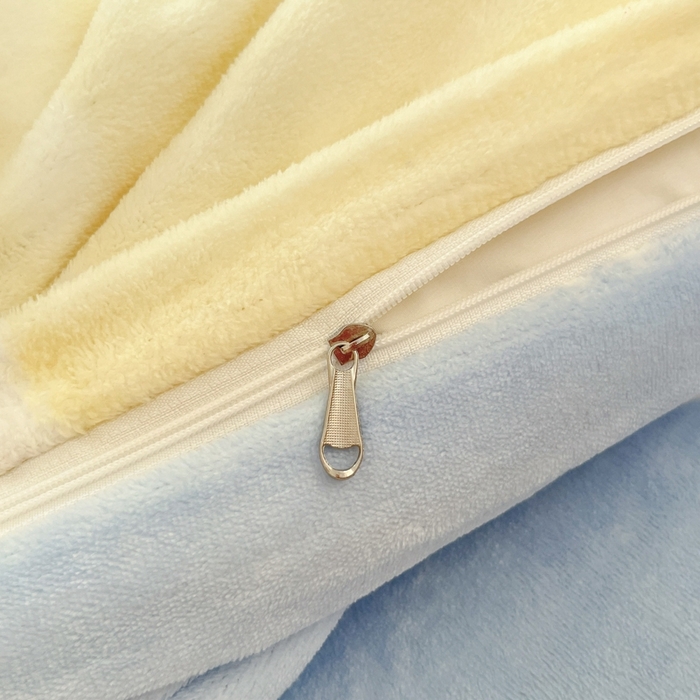 91家纺网 家纺一手货源 找家纺 2024新款三丽鸥牛奶绒小版四件套 牛奶绒小版-冰淇淋帕恰狗