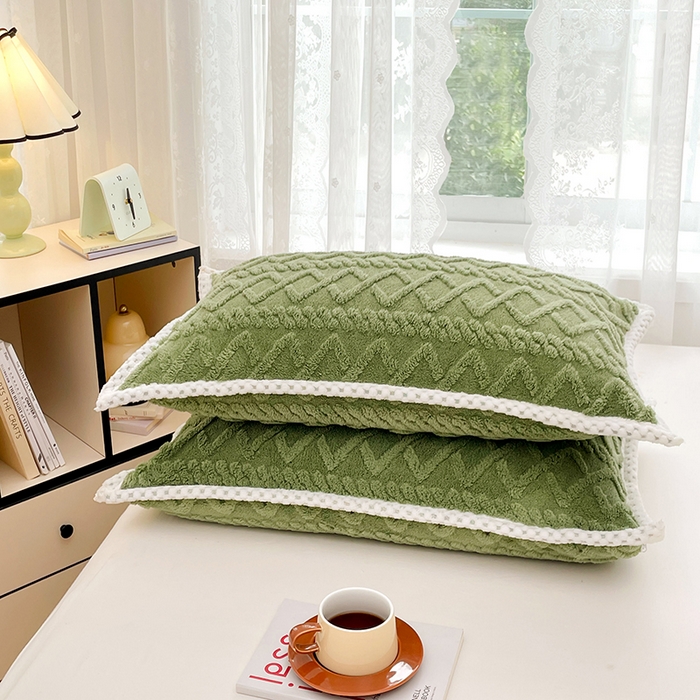 91家纺网 家纺一手货源 找家纺 梦舒羽  2025新款220克高克重塔芙绒枕套枕芯套宿舍枕头套单人一对装 茶绿色