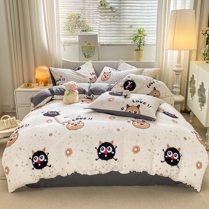 91家纺网 家纺一手货源 找家纺 悦织湾家纺 2025新款轻奢北欧风小清新印花水洗棉四件套 煤球宝宝