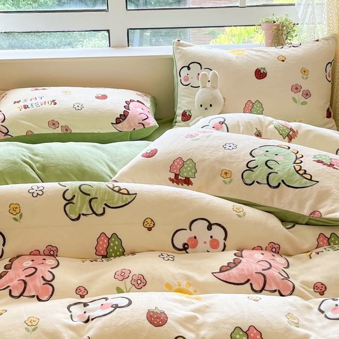 91家纺网 家纺一手货源 找家纺 卡派 2024新款冬季亲肤透气牛奶绒印花四件套 可爱恐龙