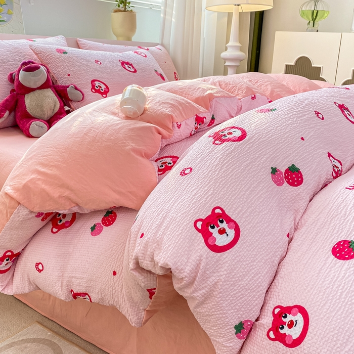 91家纺网 家纺一手货源 找家纺 悦织湾家纺 2025新款轻奢北欧风小清新印花水洗棉四件套 粉粉熊