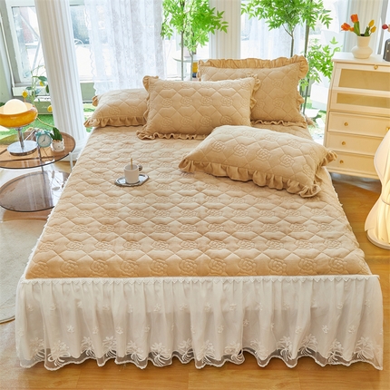 91家纺网 家纺一手货源 找家纺 （总）缦彩 2024新款加厚牛奶珊瑚绒蕾丝床裙冬季法兰绒夹棉床笠-玫瑰花语系列