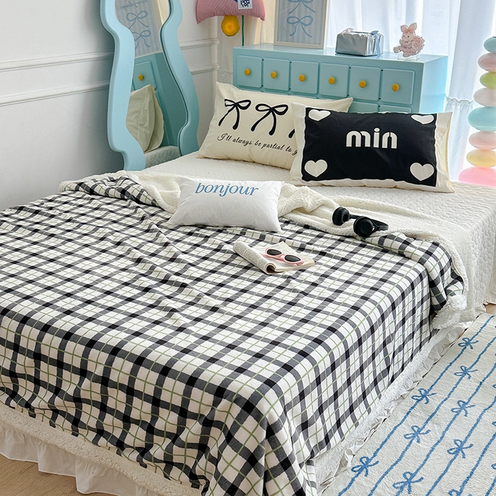 91家纺网 家纺一手货源 找家纺 昔可家纺 2024新款羊羔绒牛奶绒毛毯系列（三）-ins小清新系列 雾川灰格