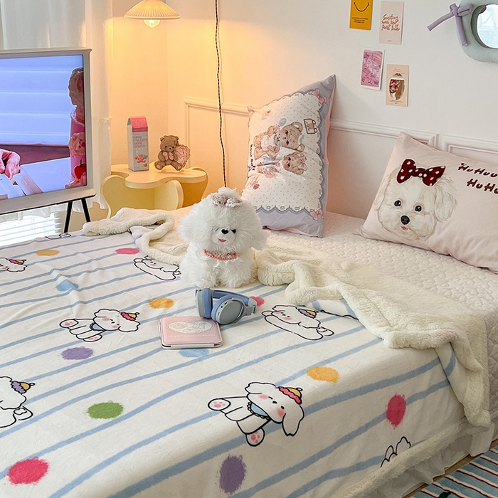 91家纺网 家纺一手货源 找家纺 昔可家纺 2024新款羊羔绒牛奶绒毛毯系列（三）-卡通系列 蓝波纹奶狗