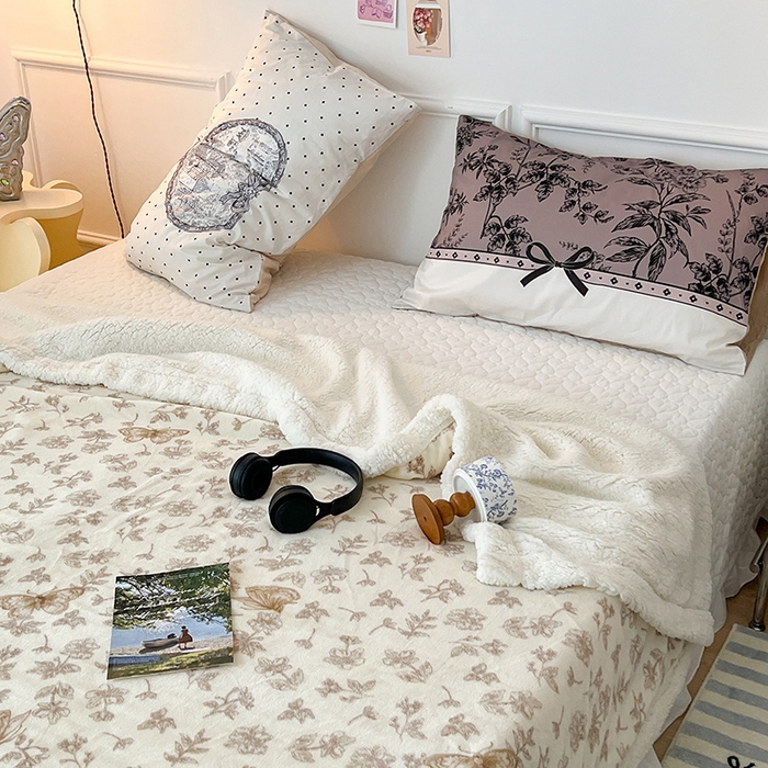 91家纺网 家纺一手货源 找家纺 昔可家纺 2024新款羊羔绒牛奶绒毛毯系列（三）-ins小清新系列 复古蝴蝶