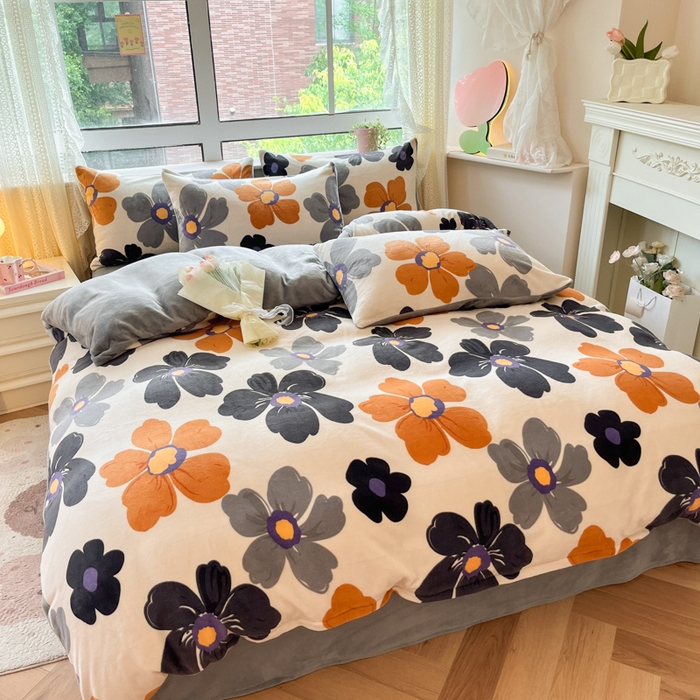 91家纺网 家纺一手货源 找家纺 卡派 2024新款冬季亲肤透气牛奶绒印花四件套 凡客花