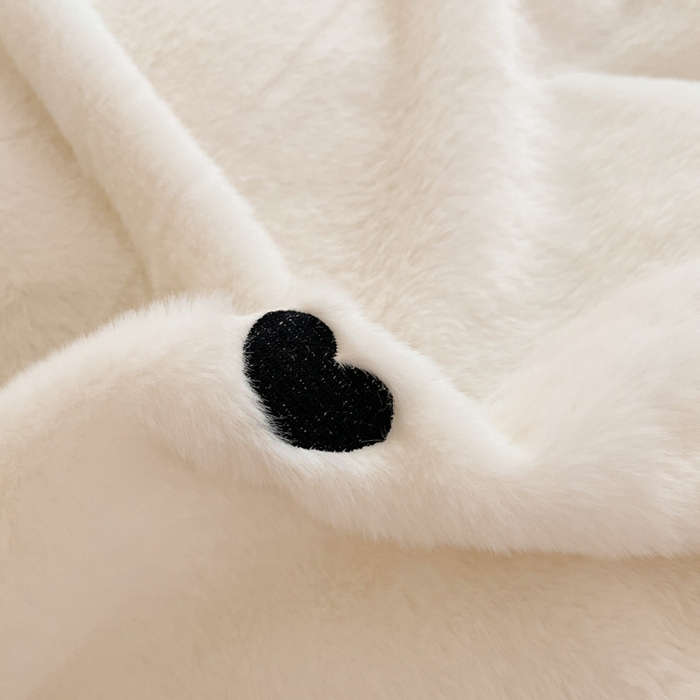 91家纺网 家纺一手货源 找家纺 蜜柚 2024新款牛奶绒兔毛绒高克重小清新满版绣花四件套 星愿