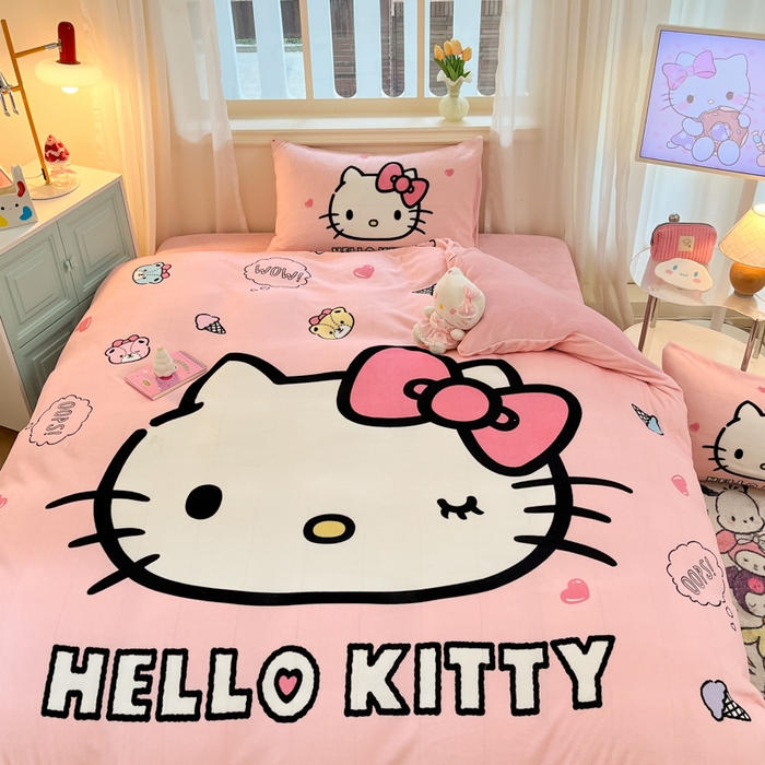 91家纺网 家纺一手货源 找家纺 2024新品正版三丽鸥授权大版卡通平网数码印花加厚高克重牛奶绒系列四件套 绒大版-R美美少女Kitty