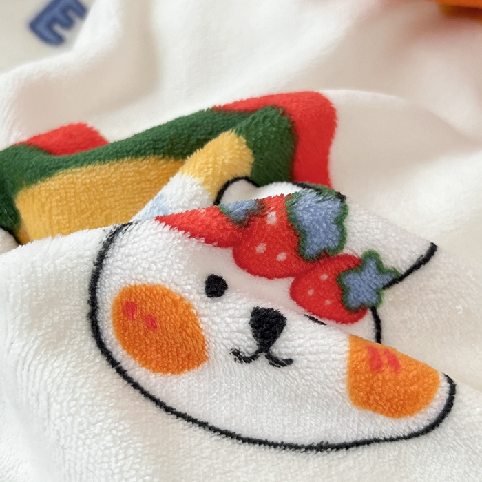 91家纺网 家纺一手货源 找家纺 2024新款200g加厚防静电牛奶绒小清新四件套 绒-彩虹兔