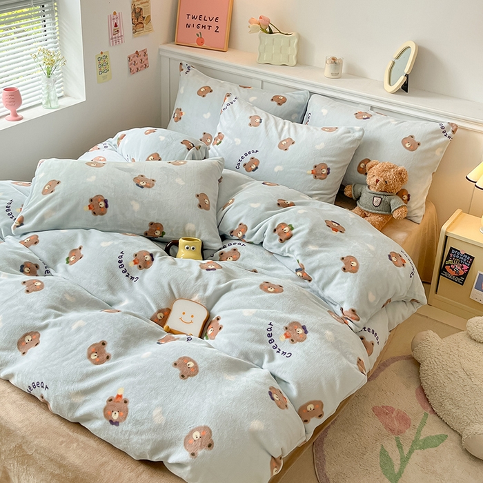 91家纺网 家纺一手货源 找家纺 2024新款200g加厚防静电牛奶绒小清新四件套 绒-领带熊