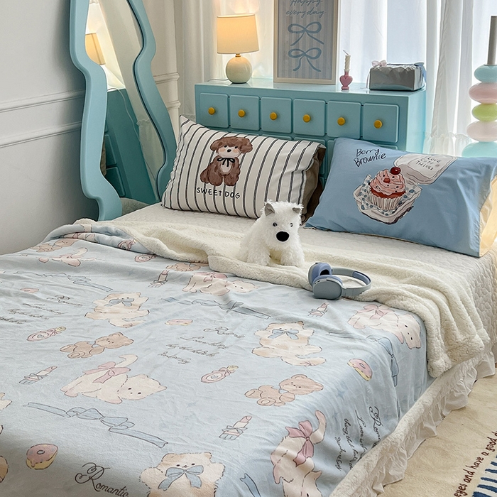 91家纺网 家纺一手货源 找家纺 昔可家纺 2024新款羊羔绒牛奶绒毛毯系列（三）-卡通系列 小熊礼物