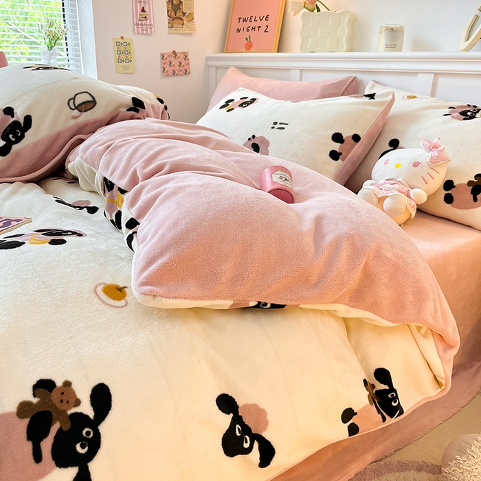 91家纺网 家纺一手货源 找家纺 2024新款200g加厚防静电牛奶绒小清新四件套 绒-小羊泡芙