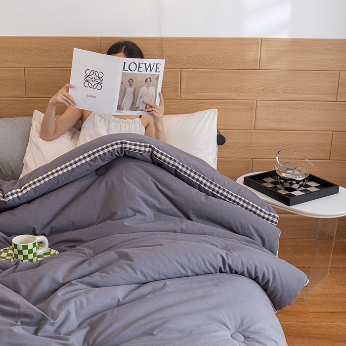 91家纺网 家纺一手货源 找家纺 2024新款无印风棋盘格立体边大豆纤维冬被 风格一 棋盘格-暗灰