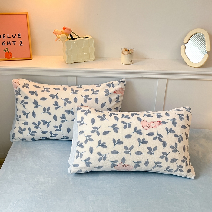 91家纺网 家纺一手货源 找家纺 2024新款200g加厚防静电牛奶绒小清新四件套 绒-萌萌兔