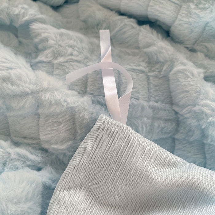 91家纺网 家纺一手货源 找家纺 2024新款全消光兔毛320克牛奶绒A类纯色立体四件套 天空蓝