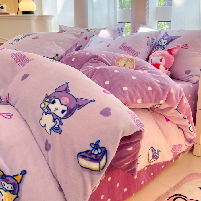 91家纺网 家纺一手货源 找家纺 2024新款三丽鸥牛奶绒小版四件套 牛奶绒小版-奶茶库洛米专版