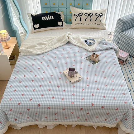 91家纺网 家纺一手货源 找家纺 昔可家纺 2024新款羊羔绒牛奶绒毛毯系列（三）-ins小清新系列 蓝格蝴蝶结