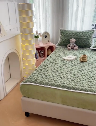 91家纺网 家纺一手货源 找家纺 梦舒羽 2025新款220克高克重塔芙绒床笠床垫保护套床单套床盖 茶绿色