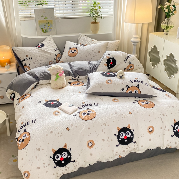 91家纺网 家纺一手货源 找家纺 悦织湾家纺 2025新款轻奢北欧风小清新印花水洗棉四件套 煤球宝宝