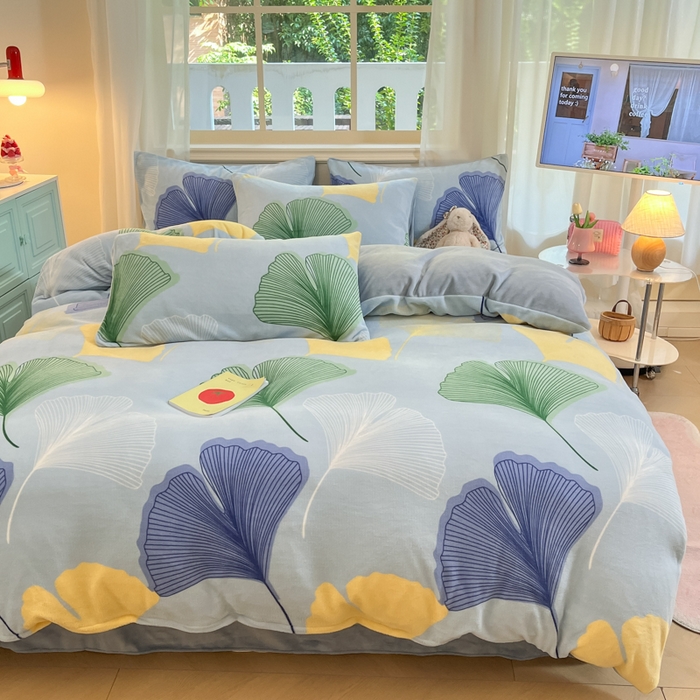 91家纺网 家纺一手货源 找家纺 卡派 2024新款冬季亲肤透气牛奶绒印花四件套 银杏叶