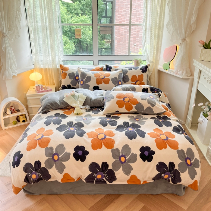 91家纺网 家纺一手货源 找家纺 卡派 2024新款冬季亲肤透气牛奶绒印花四件套 凡客花