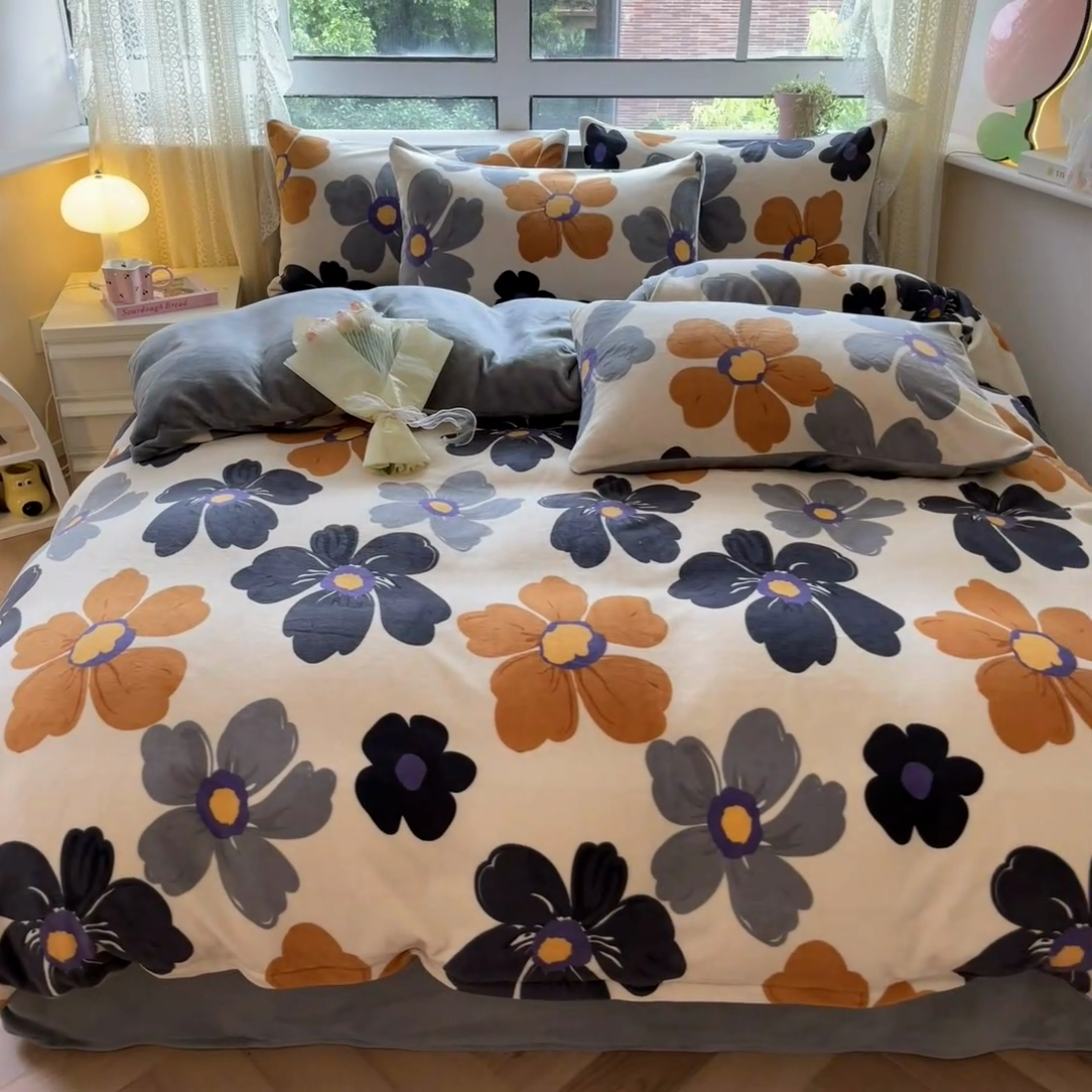 91家纺网 家纺一手货源 找家纺 卡派 2024新款冬季亲肤透气牛奶绒印花四件套 凡客花