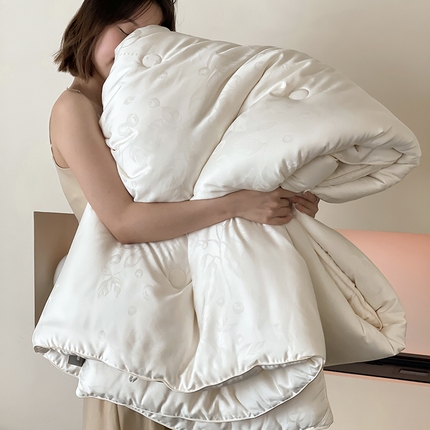 91家纺网 家纺一手货源 找家纺 【主推爆款】傲蕾睡梦森林专版木槿提花控温大豆被 被子被芯大豆纤维冬被