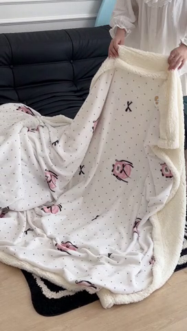 91家纺网 家纺一手货源 找家纺 昔可家纺 2024新款羊羔绒牛奶绒毛毯系列（三）-ins小清新系列 芭蕾蛋糕