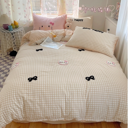 91家纺网 家纺一手货源 找家纺 （总）顾里家纺 2024新款ins可爱风格子猫咪云朵棉四件套
