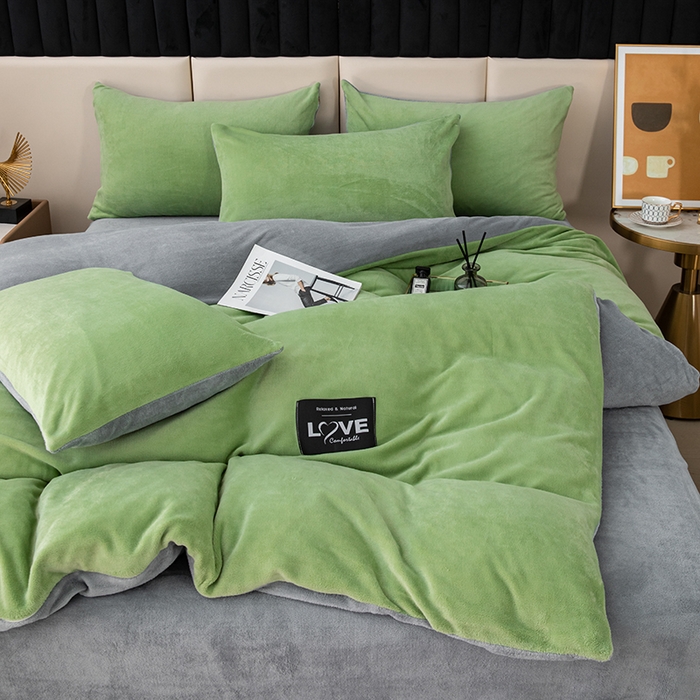 91家纺网 家纺一手货源 找家纺 鸿羽樱（鸿羽樱）家纺 2024新款牛奶绒四件套 典雅绿+灰