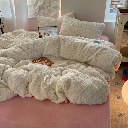 2024新款全消光兔毛320克牛奶绒A类纯色立体四件套 奶白粉