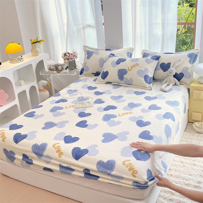 91家纺网 家纺一手货源 找家纺 凯儿家纺  2024新款加厚高克重印花系列单床笠 怦然心动