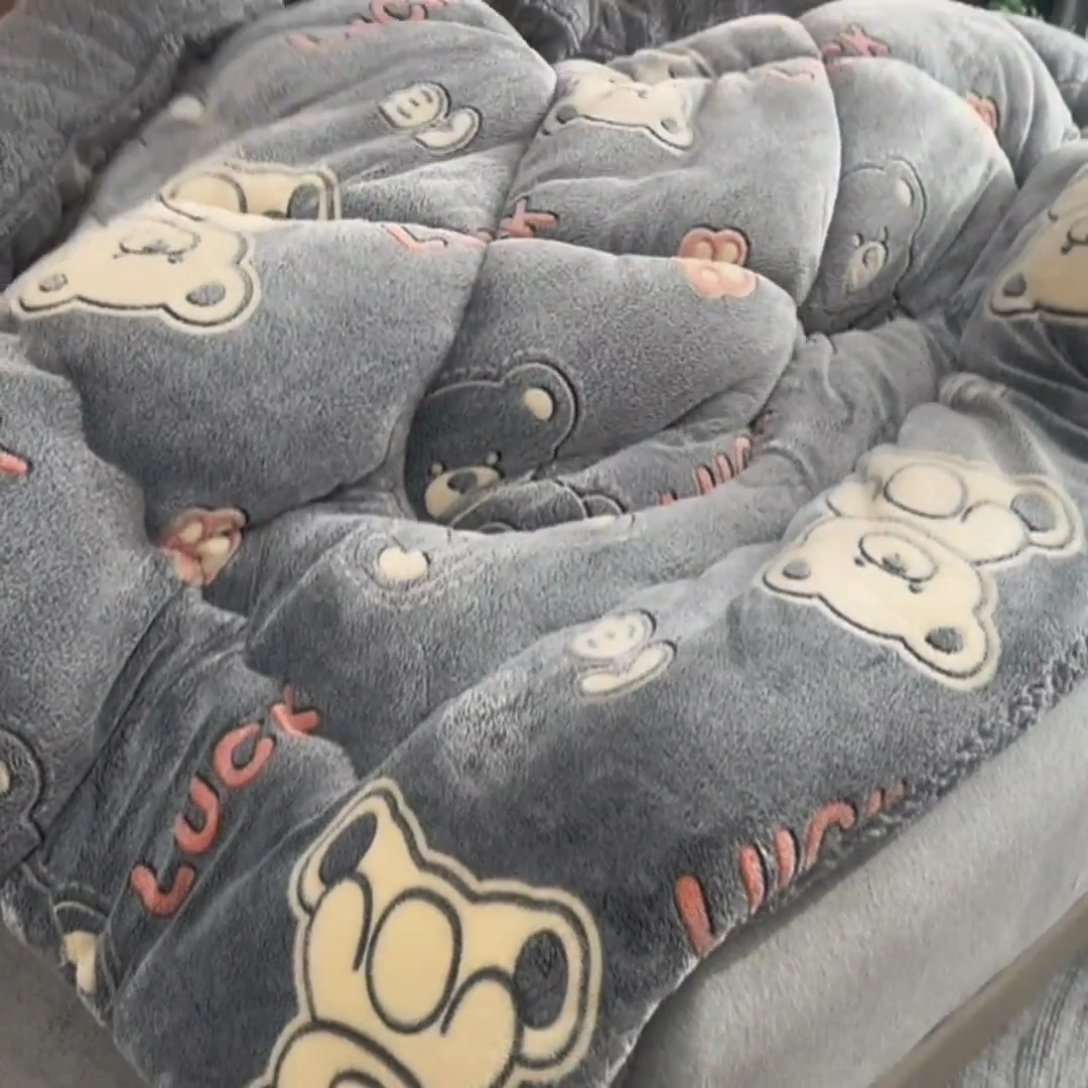 91家纺网 家纺一手货源 找家纺 （总）南北家居 2024新款AB版雪花绒羊羔绒冬被被子被芯