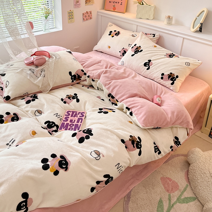 91家纺网 家纺一手货源 找家纺 2024新款200g加厚防静电牛奶绒小清新四件套 绒-小羊泡芙