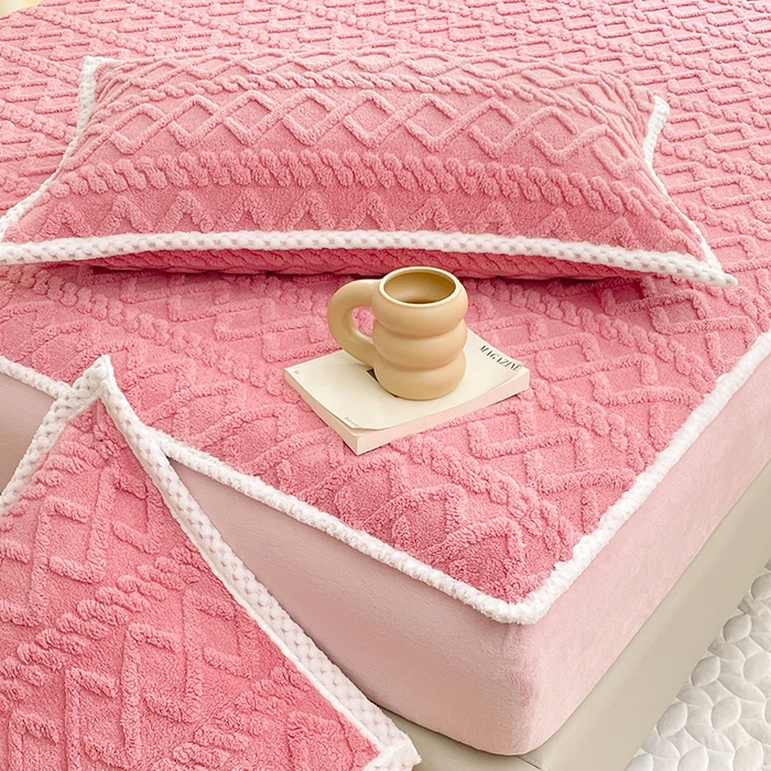 91家纺网 家纺一手货源 找家纺 梦舒羽 2025新款220克高克重塔芙绒床笠床垫保护套床单套床盖 温柔粉