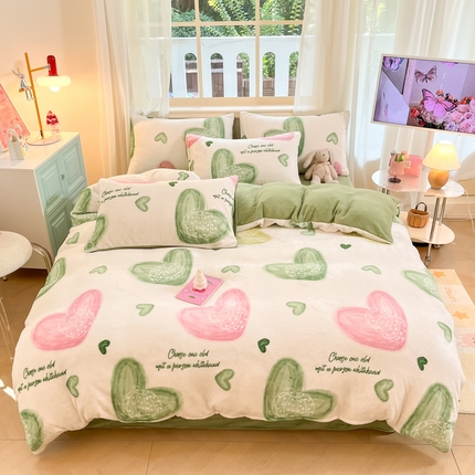 91家纺网 家纺一手货源 找家纺 （总）卡派 2024新款冬季亲肤透气牛奶绒印花四件套