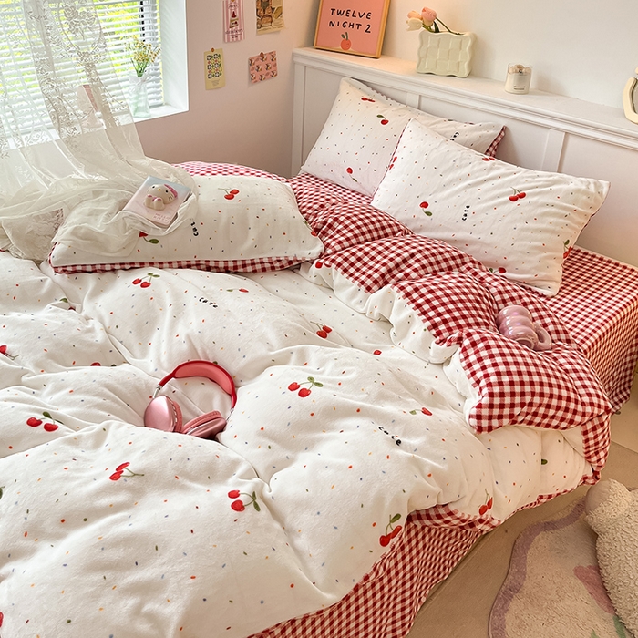 91家纺网 家纺一手货源 找家纺 2024新款200g加厚防静电牛奶绒小清新四件套 绒-樱桃奶冻