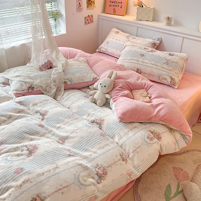 91家纺网 家纺一手货源 找家纺 2024新款200g加厚防静电牛奶绒小清新四件套 绒-萝莉兔
