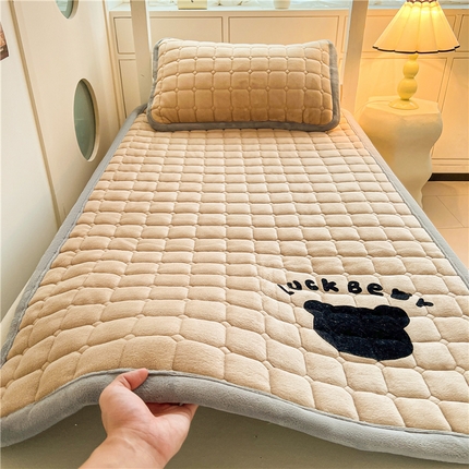 91家纺网 家纺一手货源 找家纺 （总）喜居 2024新款牛奶绒床垫床褥垫褥子垫子LUCK熊