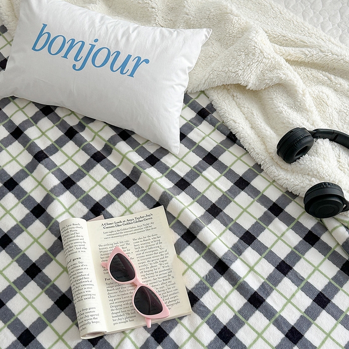 91家纺网 家纺一手货源 找家纺 昔可家纺 2024新款羊羔绒牛奶绒毛毯系列（三）-ins小清新系列 雾川灰格