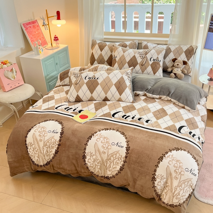 91家纺网 家纺一手货源 找家纺 卡派 2024新款冬季亲肤透气牛奶绒印花四件套 雅舍