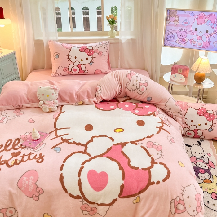 91家纺网 家纺一手货源 找家纺 2024新品正版三丽鸥授权大版卡通平网数码印花加厚高克重牛奶绒系列四件套 绒大版-R粉梦kitty