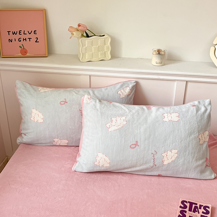 91家纺网 家纺一手货源 找家纺 2024新款200g加厚防静电牛奶绒小清新四件套 绒-蓝甜心猫咪