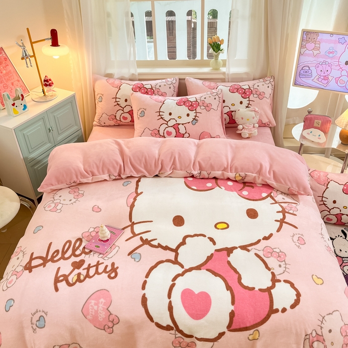 91家纺网 家纺一手货源 找家纺 2024新品正版三丽鸥授权大版卡通平网数码印花加厚高克重牛奶绒系列四件套 绒大版-R粉梦kitty